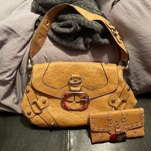 Guess purse and matching wallet